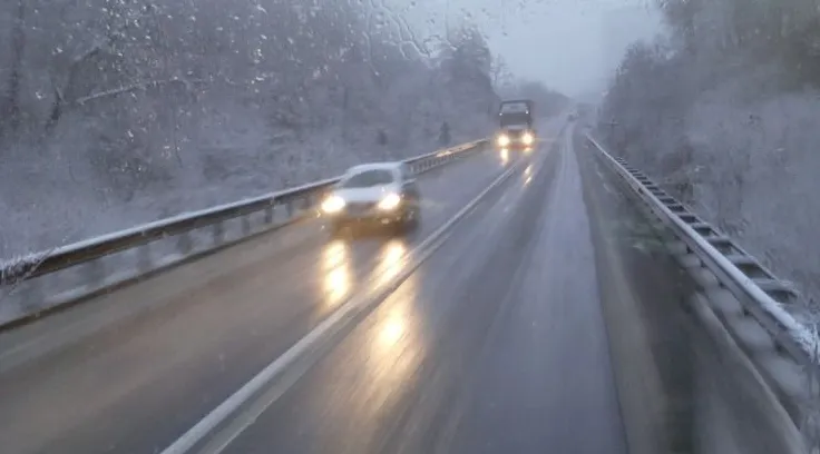 Ninge în centrul țării. Drumarii intervin pe DN1