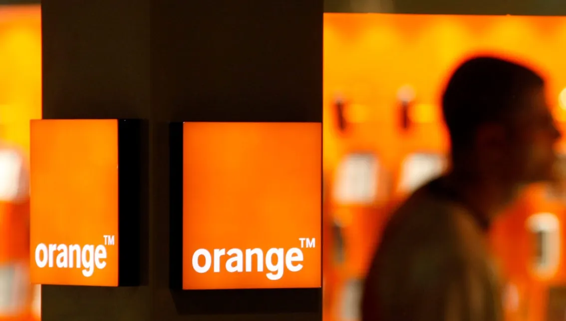 Orange anunță schimbări la tarifele de roaming, la început de sezon estival