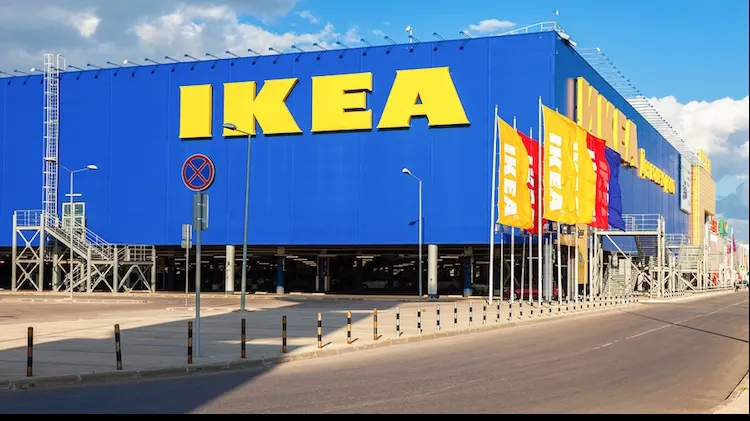 O artistă din Italia a învins IKEA în instanță! Compania, obligată să plătească despăgubiri pentru folosirea unui desen fără acord