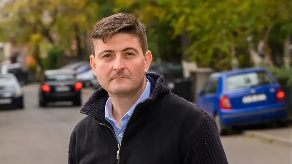 USR face scut în fața lui Bolojan, după numirea lui Veștea ca premier interimar: „Constituția e clară, consultările trebuie reluate”