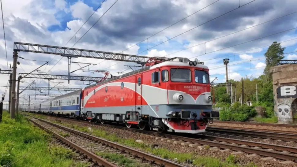 Intervenție de urgență în zona Gării Mari din Iași: un bărbat a fost scos de sub tren