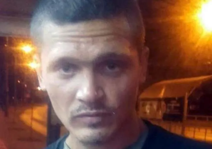 Bărbatul care agresa femei în Nicolina, prins și dus la poliție