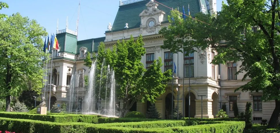La Primăria Iași se recuperează zilele libere date de Guvern