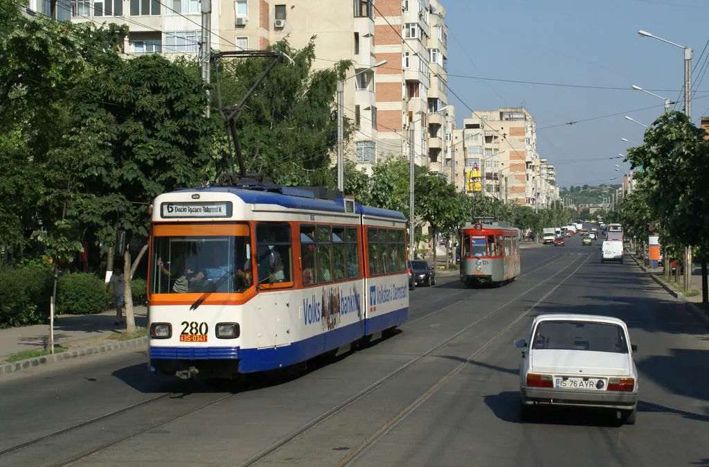 Şosea din Iași închisă pentru a bate mingea copiii