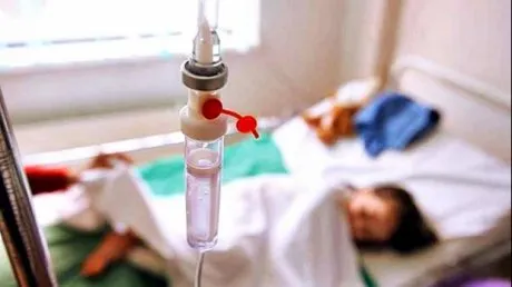 DRAMĂ: Copil de două luni, la spital în stare gravă, după ce a fost opărit