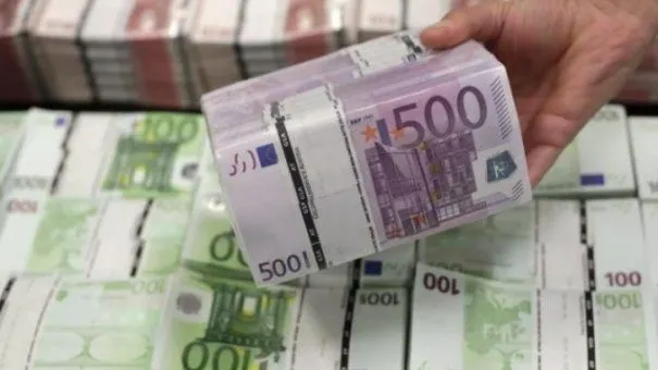 Primari și viceprimar acuzați că au vrut să profite nelegal de fonduri europene