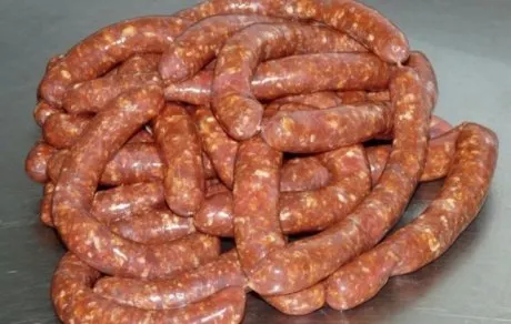 Şi-a riscat libertatea pentru câţiva... cârnaţi!