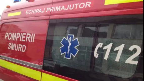 ATENŢIE! Un ieşean se aruncă în faţa maşinilor pentru a se SINUCIDE!