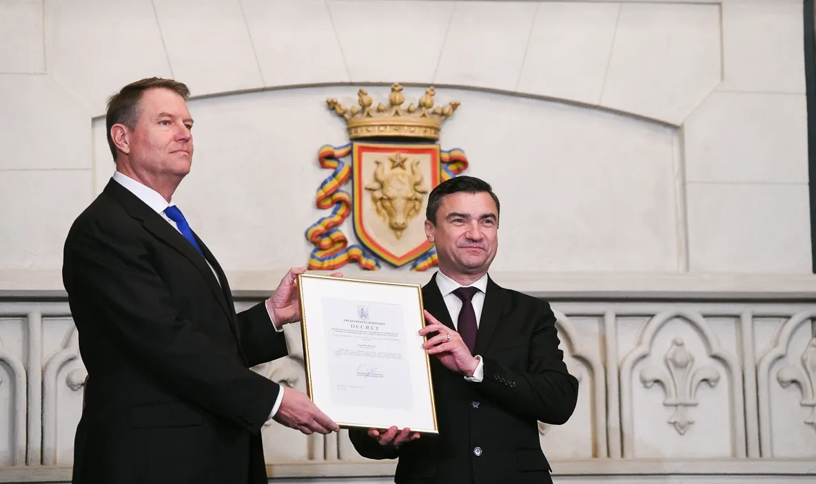 UPDATE: Iohannis: „Guvernanţii au preferat o hărmălaie populistă şi o jalnică ţopăială legislativă şi administrativă!“ (FOTO)