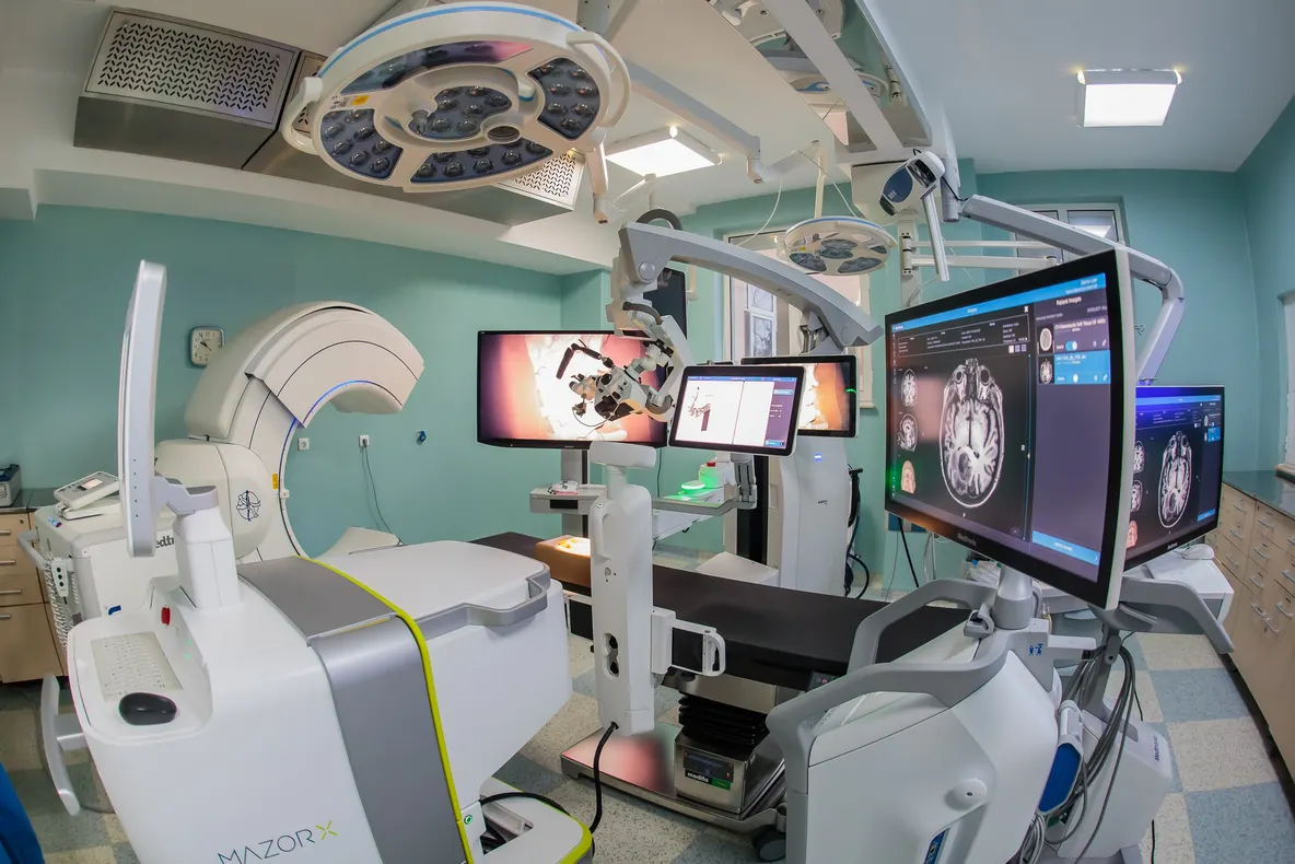 Robot performant, la Spitalul de Neurochirurgie