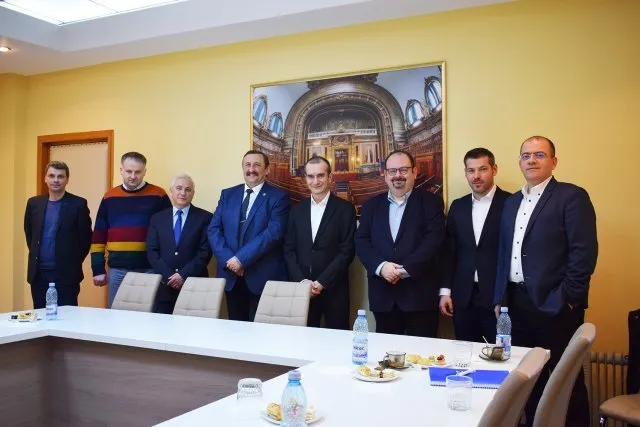 Vin turcii care fabrică frigiderele Arctic la Iaşi?