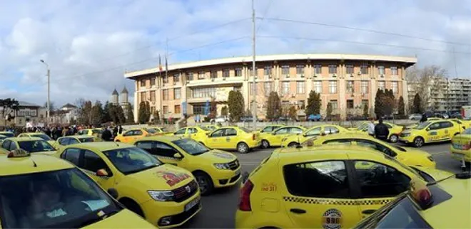 Protest al taximetriștilor ieșeni