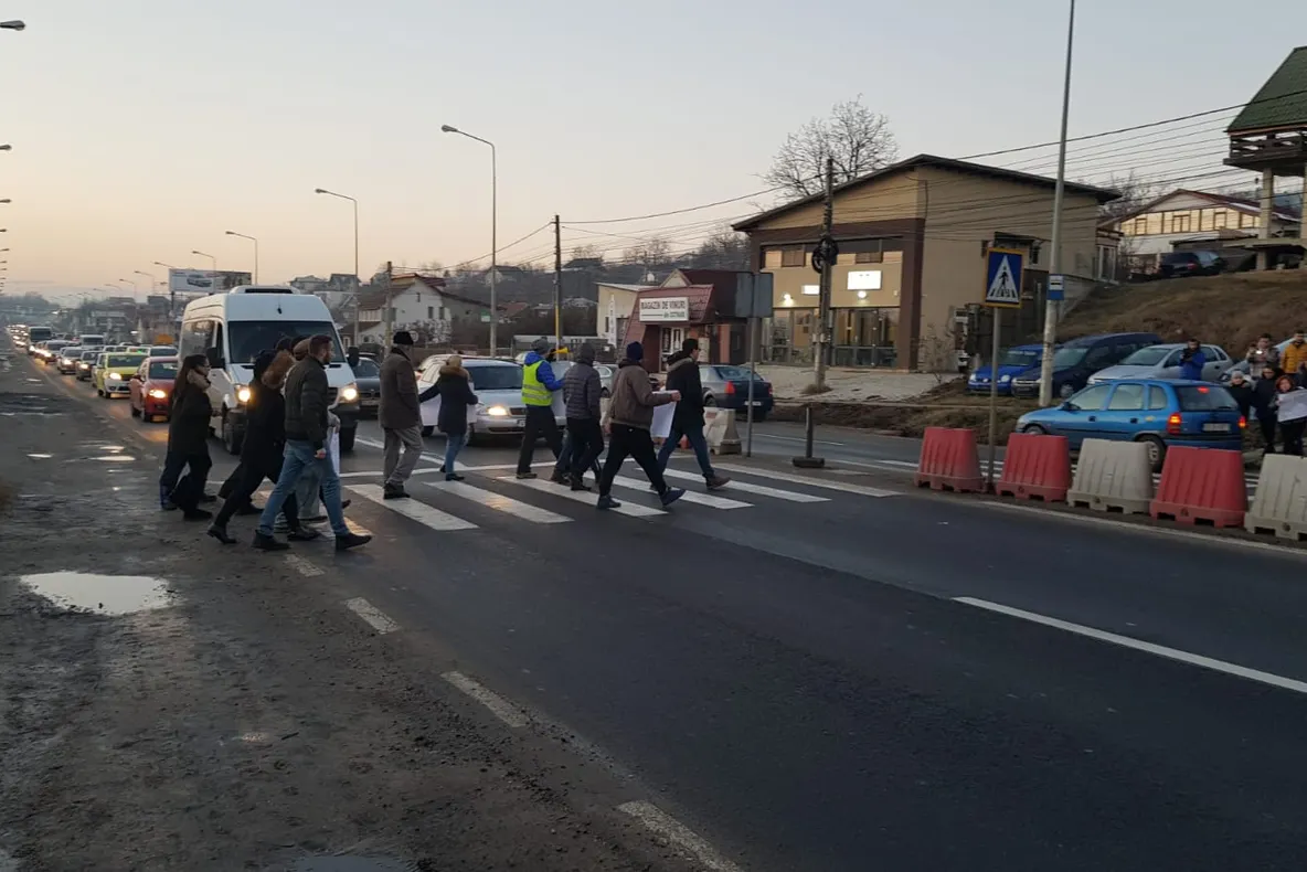 Veste bună pentru locuitorii din Valea Lupului: Pasarelă pe şoseaua Păcurari