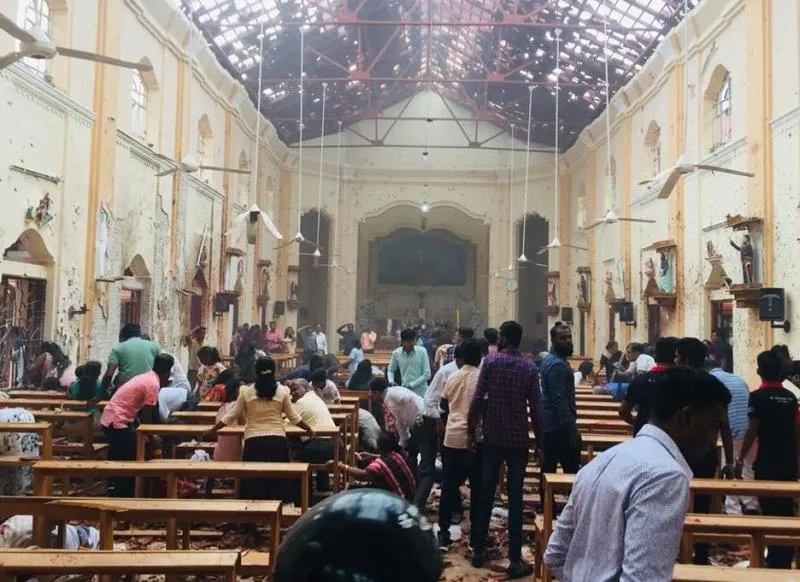 Opt elevi din Iaşi, prinşi în atacurile din Sri Lanka