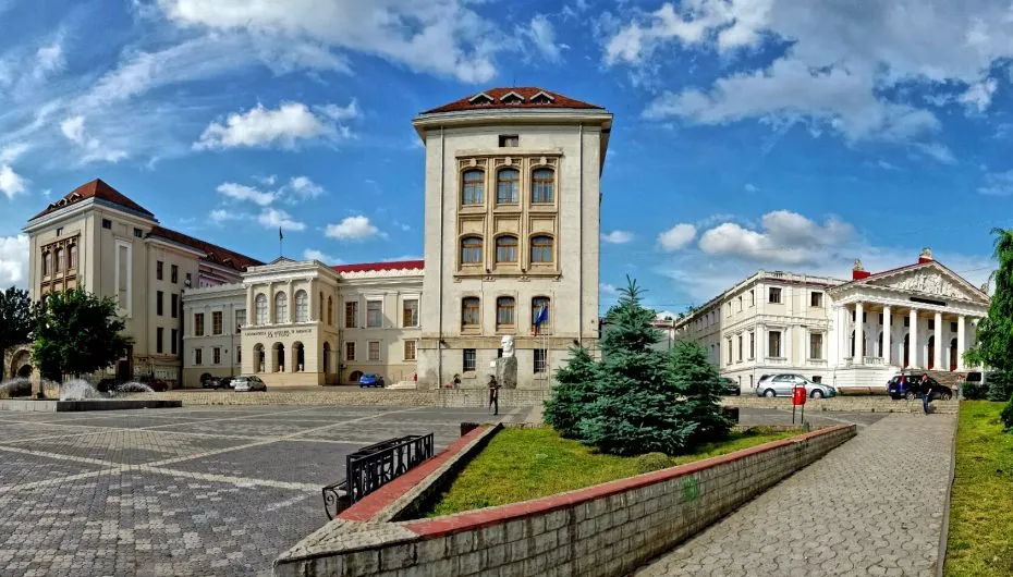Licitație pentru parcarea subterană din fața UMF Iași