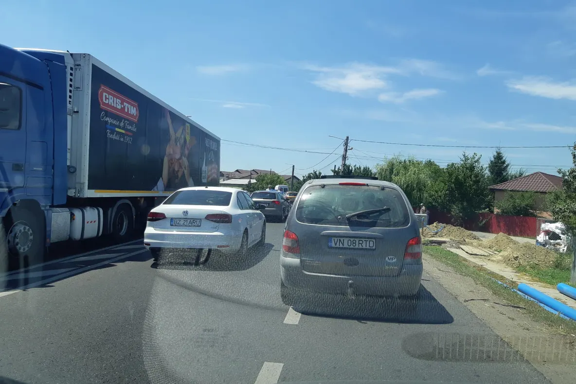 Accident rutier produs de un căruțaș neatent