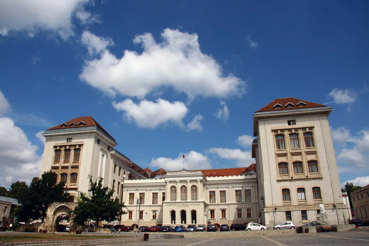 Concurență de 6.84 /loc bugetat, la Asistență Medicală Generală, la UMF Iași