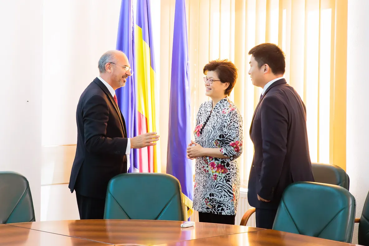 Chinezii vor fabrică de autobuze electrice la Industrial Park Miroslava