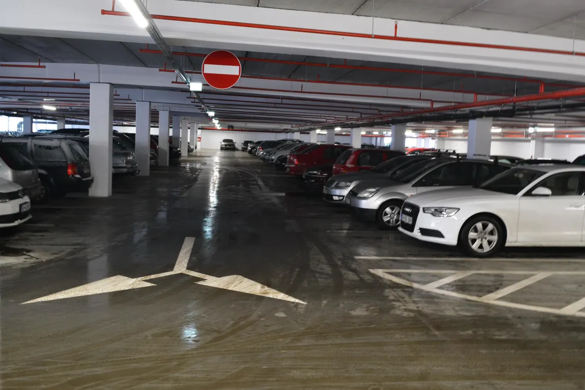 Se reia licitația pentru parcarea supraterană din zona străzii Muşatini