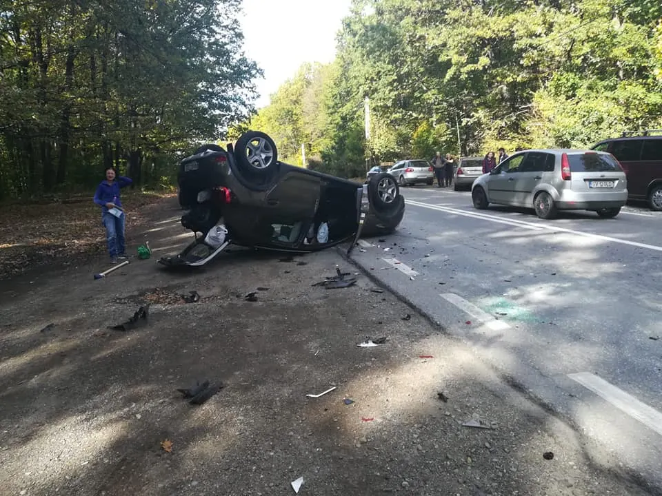 Galerie foto / video: Accident rutier, la Moțca!