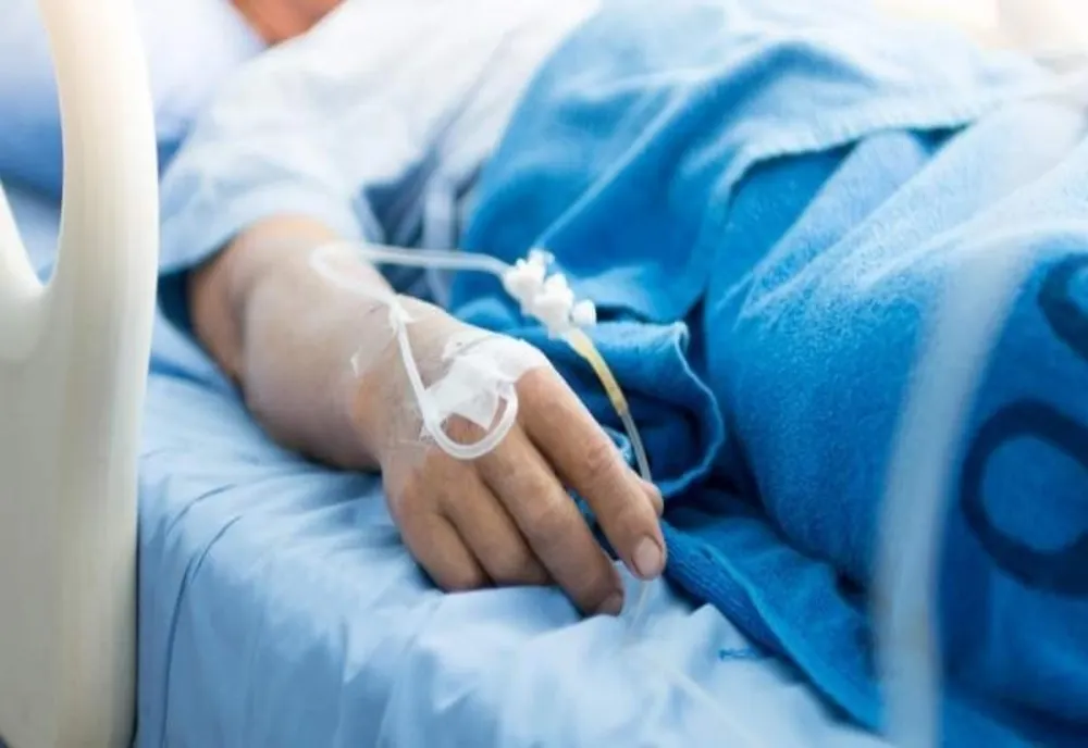 Dus de urgenţă la spital, după ce a mâncat peşte!