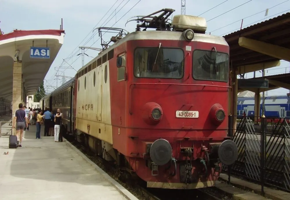 Mii de ieșeni sunt afectați. Ce decizie a luat CFR Călători în privința trenurilor care leagă Iaşul cu Bucureştiul