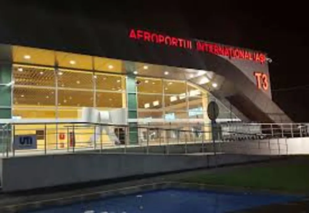 Au încercat să păcălească autoritățile venind din Italia, prin Belgia. Au avut o surpriză pe aeroport!