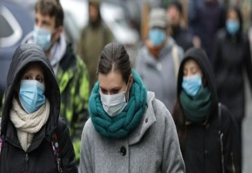 Hotărâre radicală! În judeţul Iaşi, purtarea măştii de protecţie devine obligatorie!