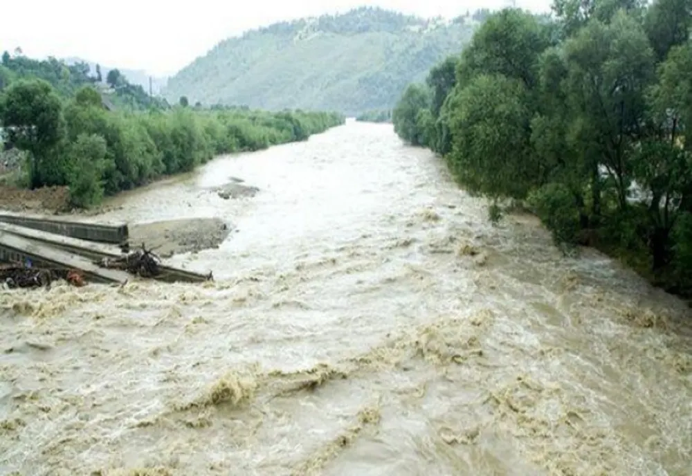 Cod PORTOCALIU de viituri pe Prut. Cod GALBEN de inundații în 24 de județe din țară