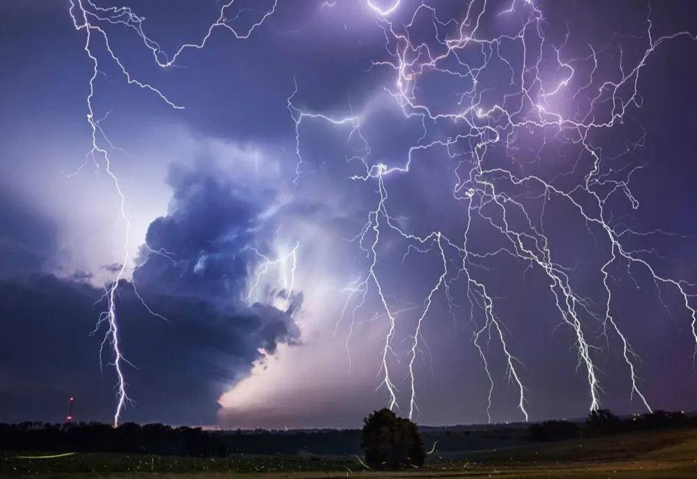 Alerta meteo, actualizată: cod GALBEN de furtuni și grindină - HARTA
