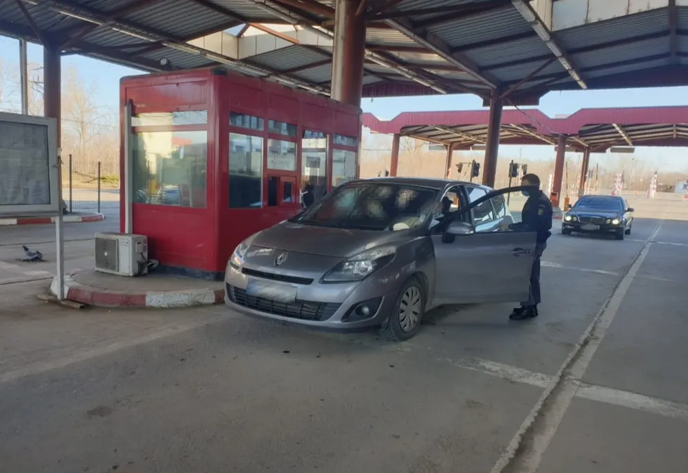 Identităţi false, cumpărate în Cehia