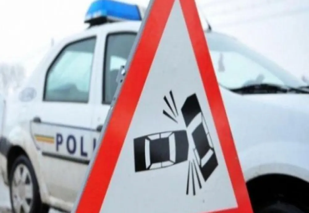 Atât de beat că nu a văzut mașina din fața sa și a provocat accident