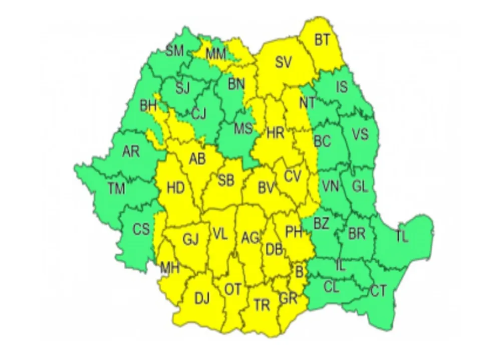AVERTIZARE METEO de ploi, grindină şi furtuni în weekend. COD GALBEN în jumătate de ţară