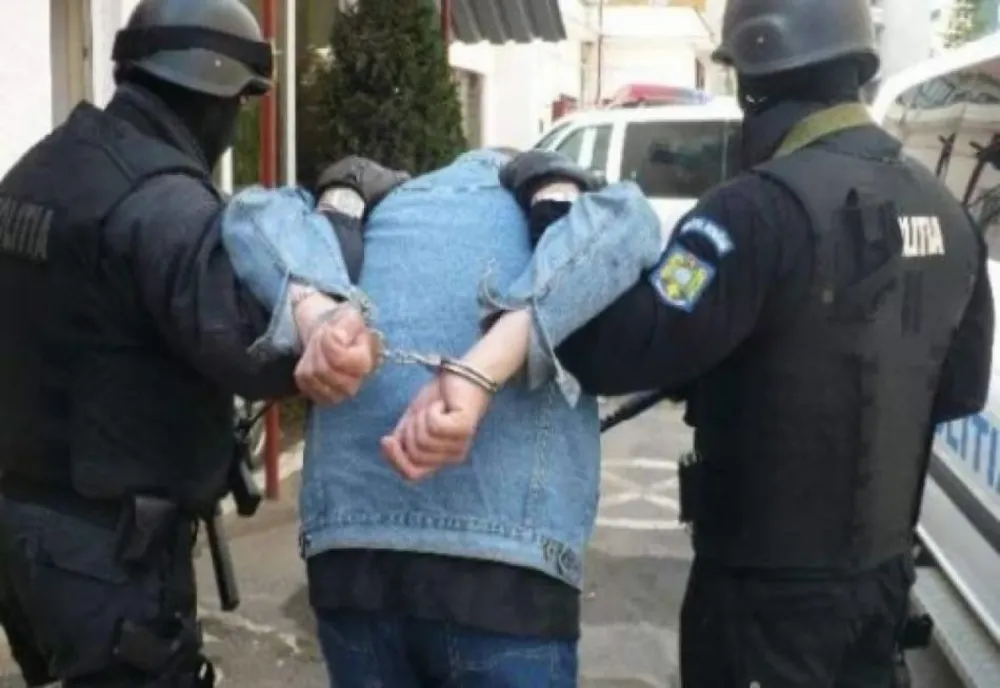 Traficant de droguri, urmărit internațional, prins la Iași