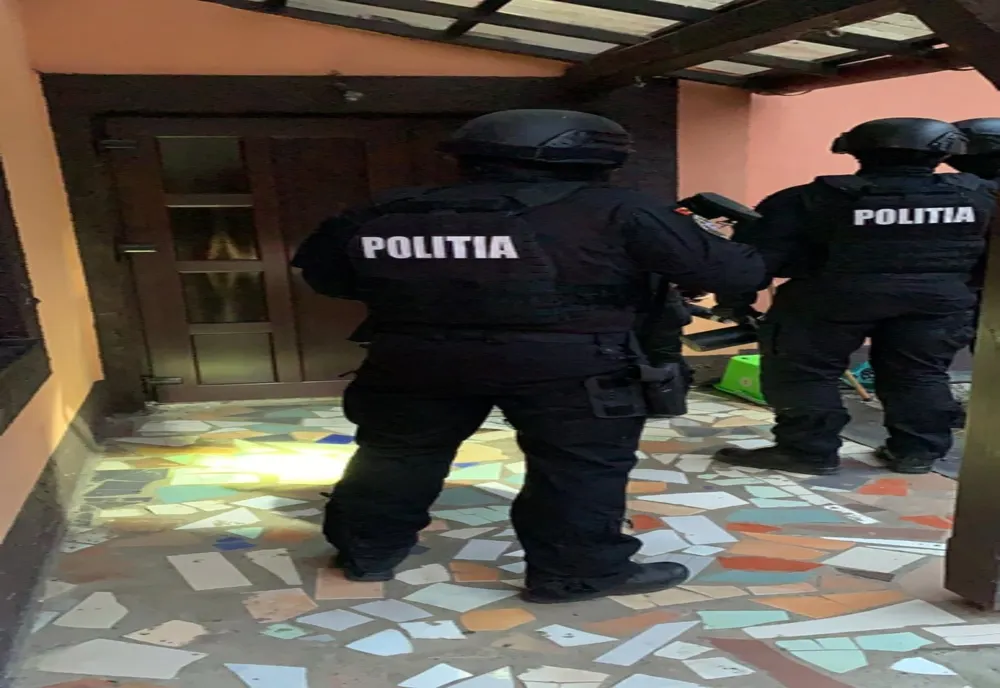 Percheziții la hoții de catalizatoare din Iași! Două persoane, reținute