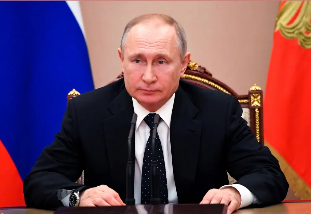 Președintele rus Vladimir Putin intră în izolare 