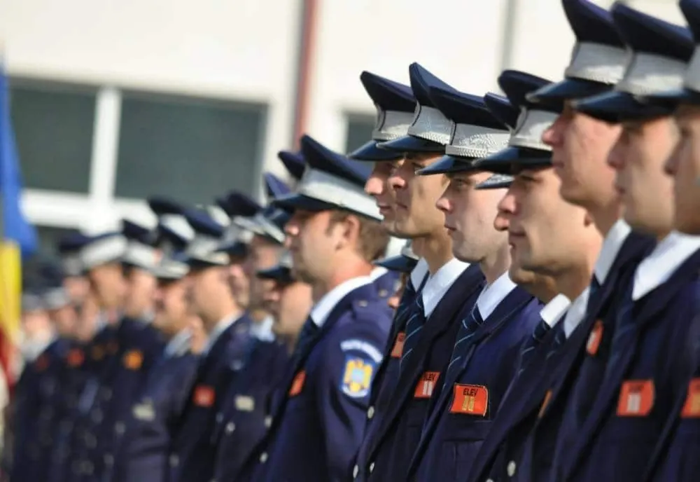 Peste 40 de polițiști încadrați din sursa extrenă, au început activitatea