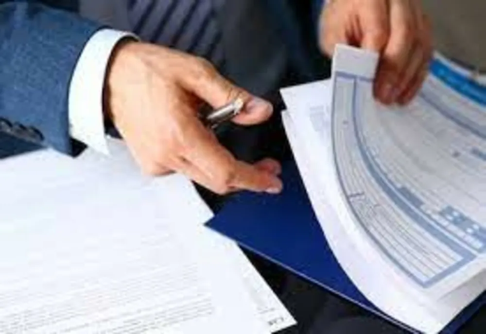 Peste 400.000 de extrase de carte funciară eliberate online în 2022
