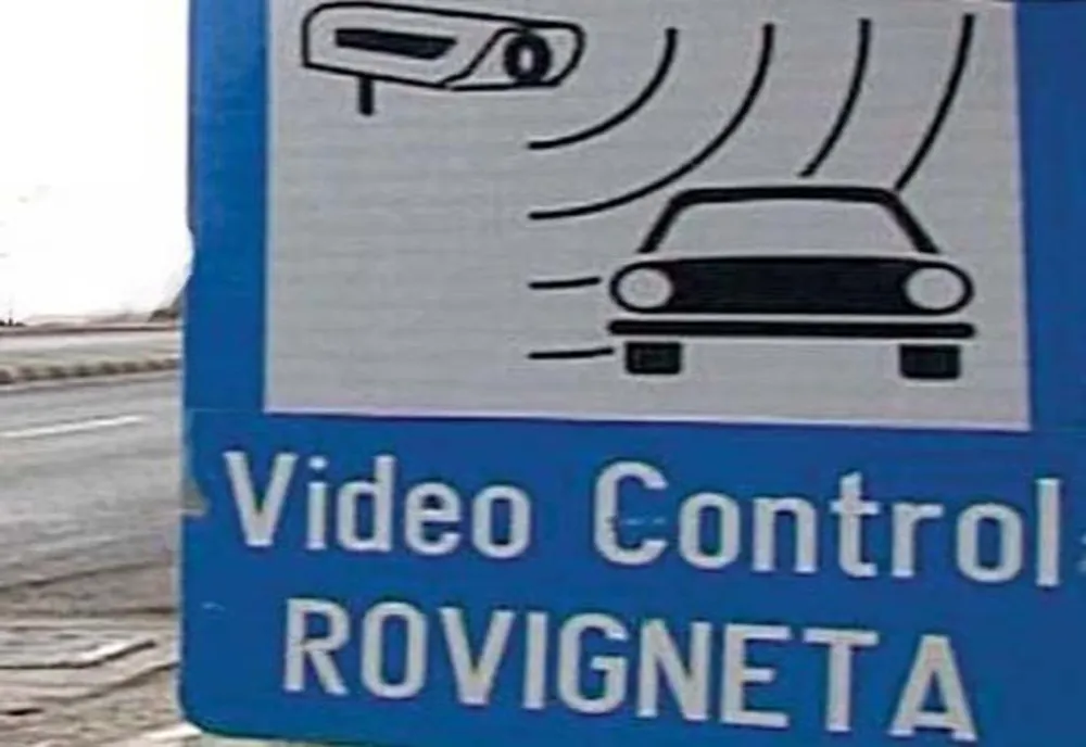 Din 20 august, amenzi mai mari pentru șoferii fără rovinietă
