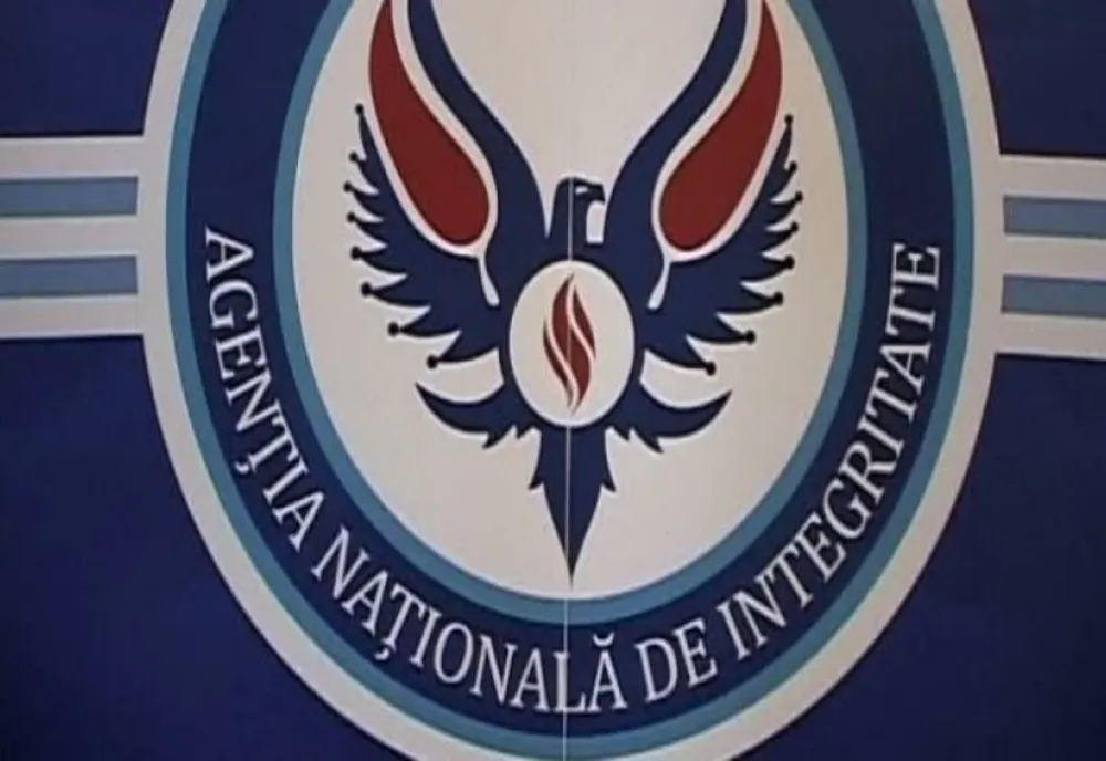 Consilier local din Hârlău, în conflict de interese