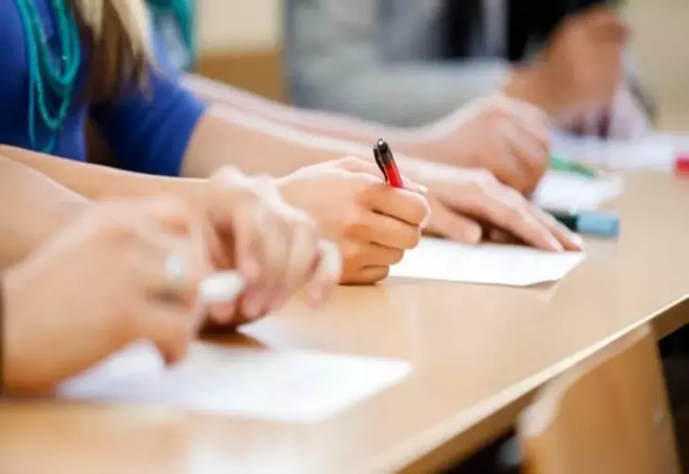 Soluția primarului din Iași pentru fluidizarea traficului: elevii să vină mai târziu la școală!