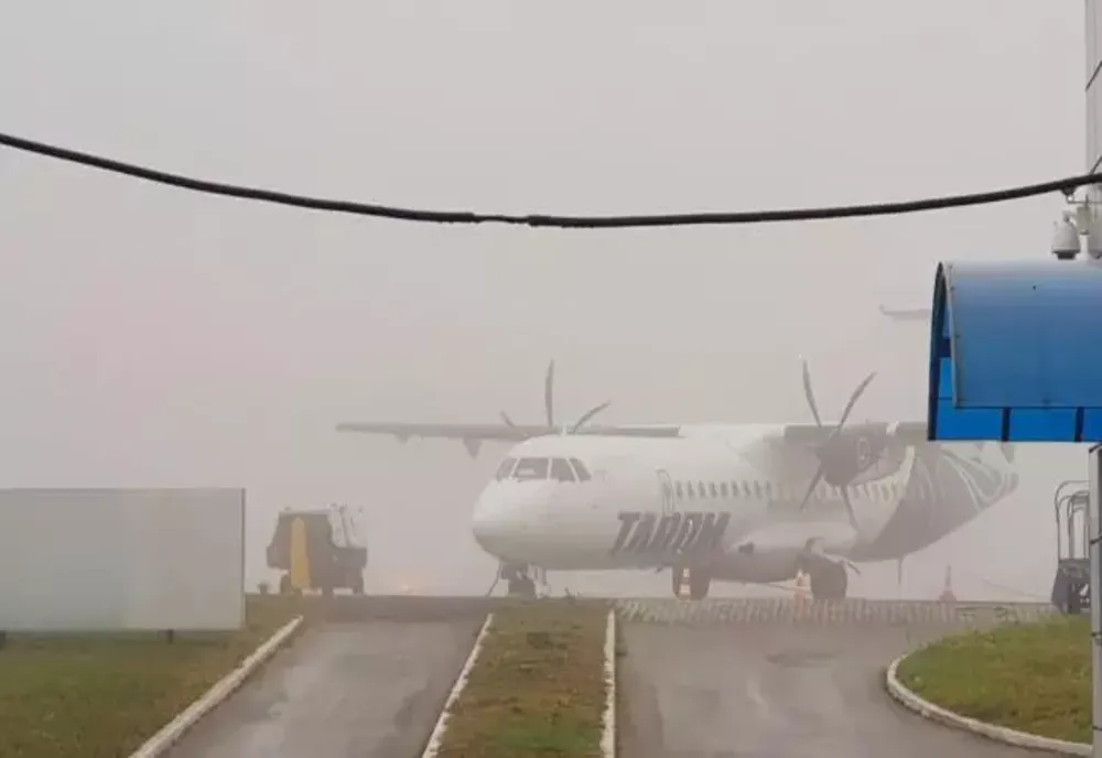 Ceața dă peste cap zborurile de pe Aeroportul din Iași. Sunt întârzieri uriașe - CURSELE AFECTATE