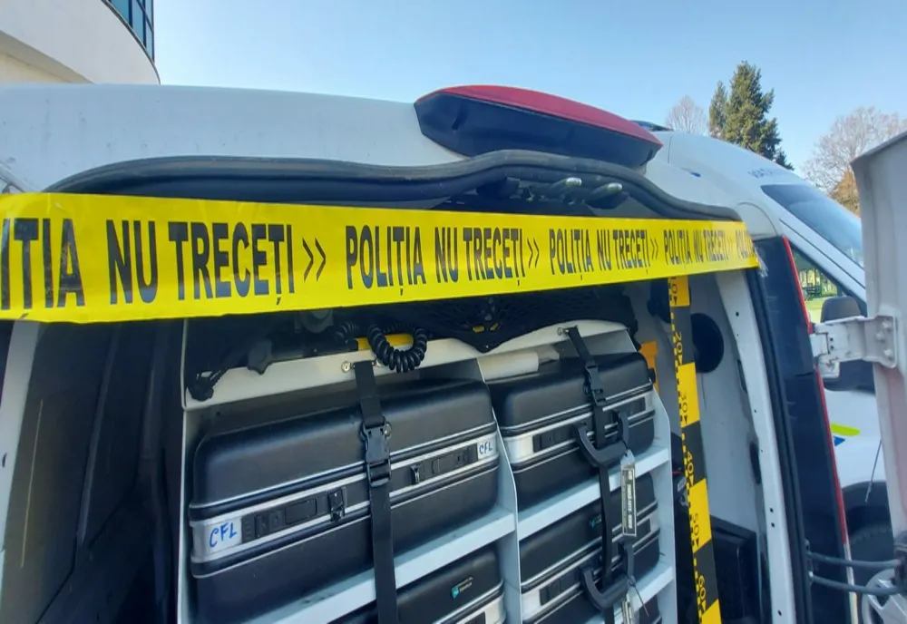 Un bărbat a murit după ce s-a aruncat de la etajul 4 al unui spital 
