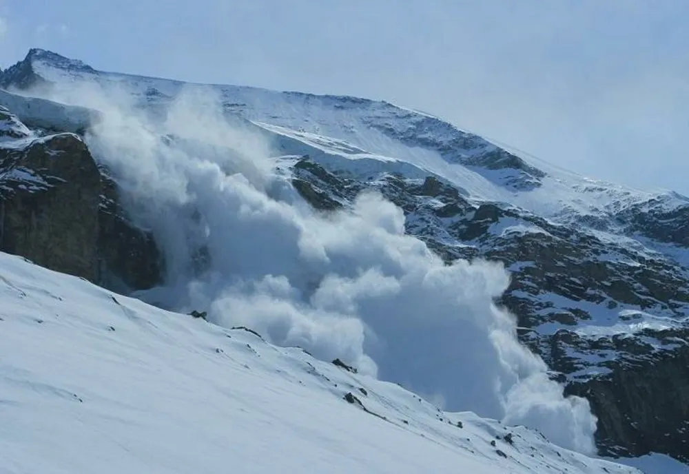 Avalanșe posibile în Bucegi, Făgăraș și Parâng-Șureanu. Avertizare meteo pentru altitudini de peste 1.800 m