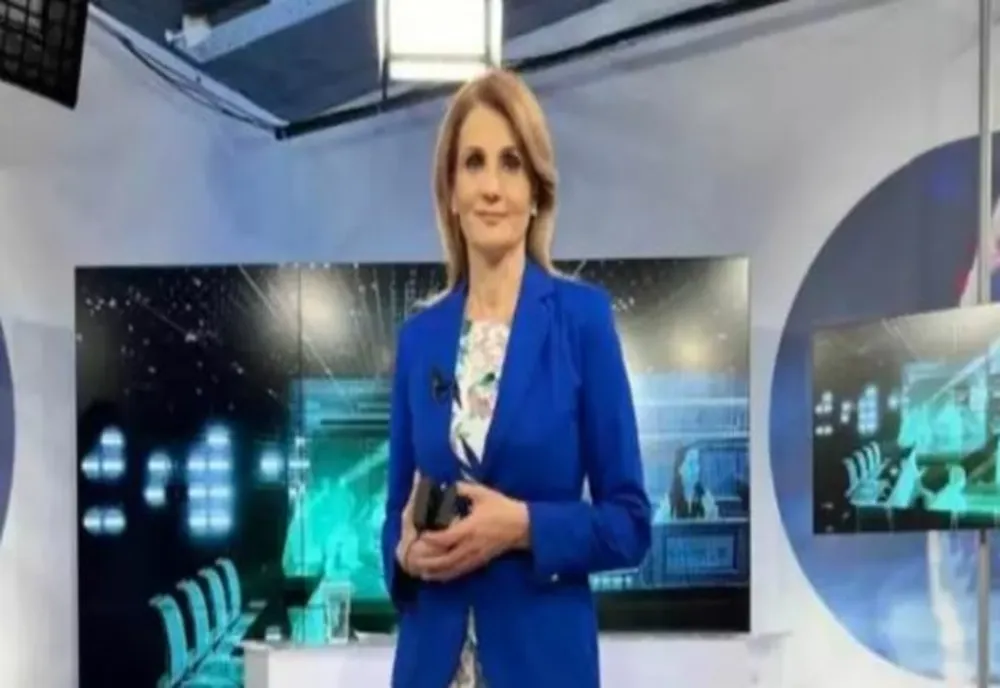 Anca Alexandrescu, mesaj tranșant către Diana Șoșoacă: Pentru mizeriile pe care le face la adresa Realitatea Plus, a colegilor mei și a mea, și-a găsit nașul cu mine