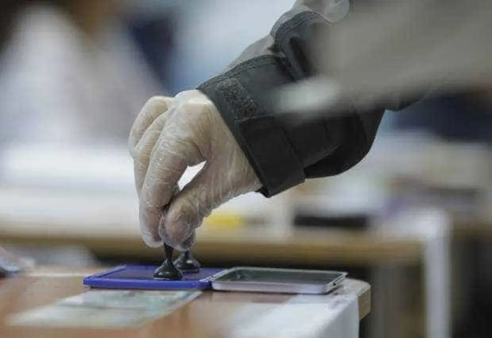 ELENA LASCONI ȘI DIANA ȘOȘOACĂ ÎȘI DEPUN CANDIDATURILE LA ALEGERILE PREZIDENȚIALE