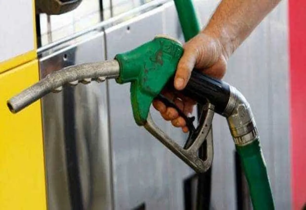 CARBURANȚII, TOT MAI SCUMPI LA ÎNCEPUT DE AN