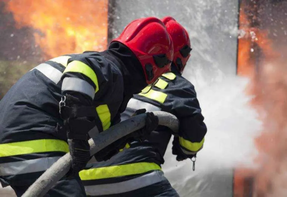 INCENDIU LA MATERNITATEA „CUZA VODĂ” DIN IAȘI. PLANUL ROȘU DE INTERVENȚIE, ACTIVAT