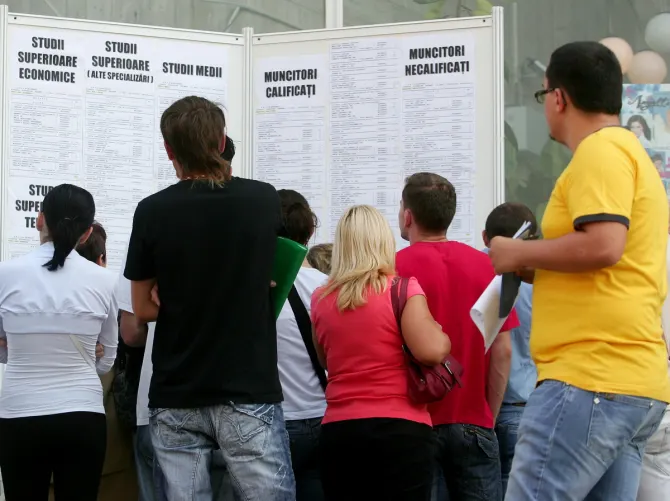 ROMÂNIA, ÎN BLOCAJ BUGETAR: SUB 70% DINTRE ADULȚI AU UN LOC DE MUNCĂ