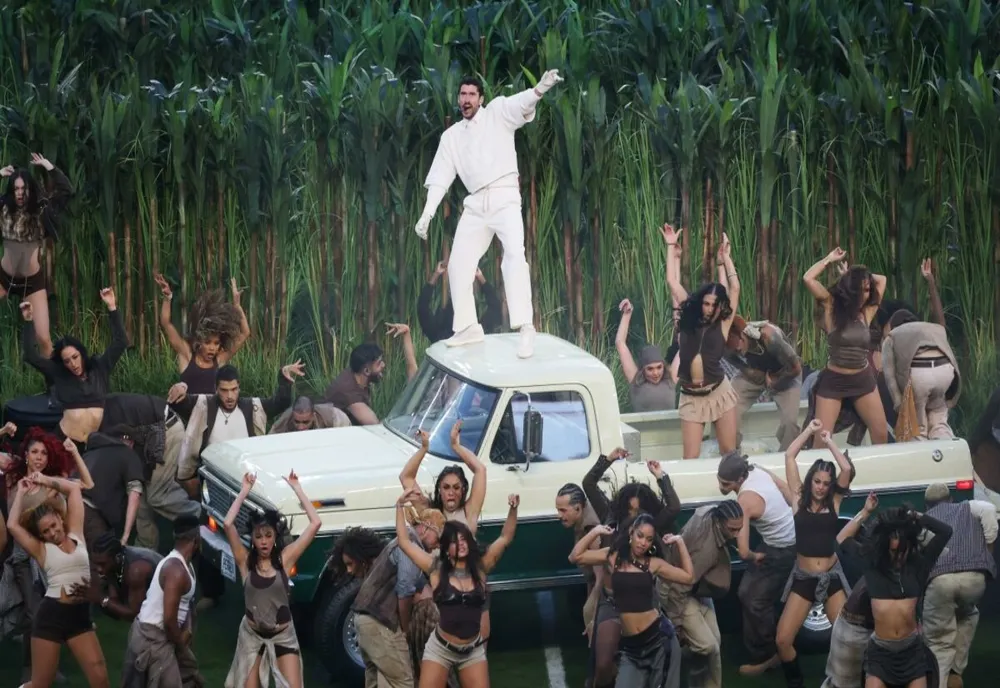 Spectatori răniți de grindină la concertul lui Bad Bunny din Milano